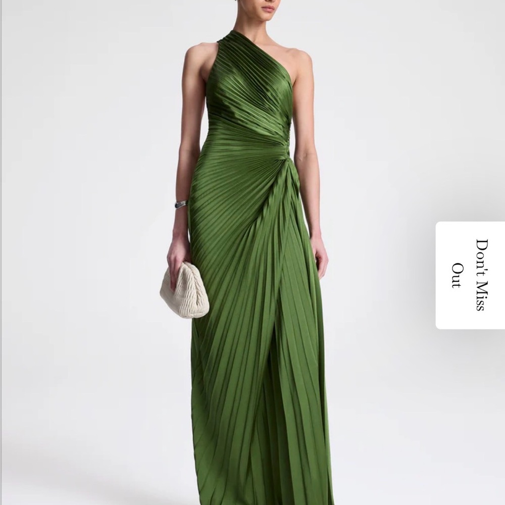 ALC LARA GOWN - RUNS TWO SIZES SMALL